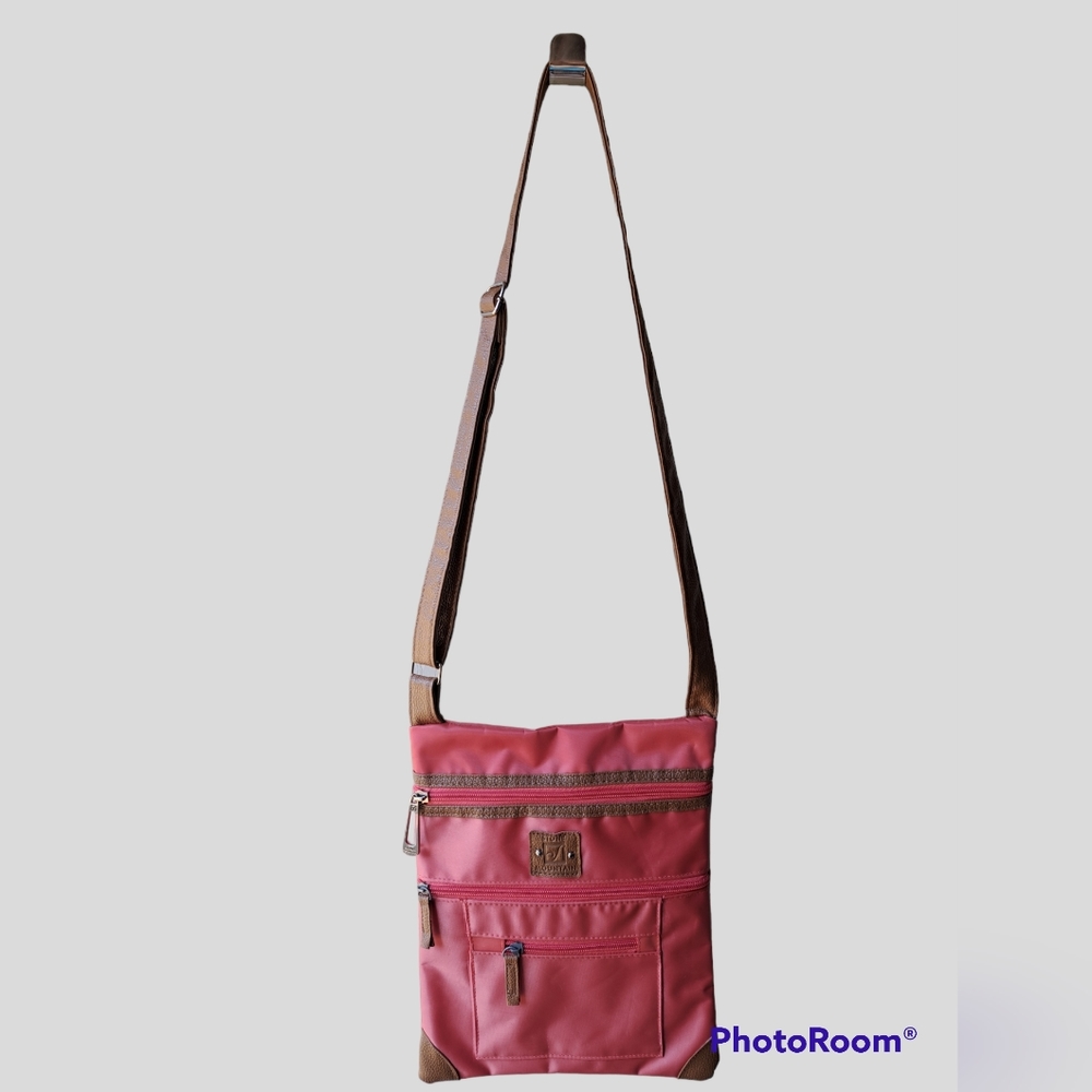 NWOT Stone Mountain Nylon Bag